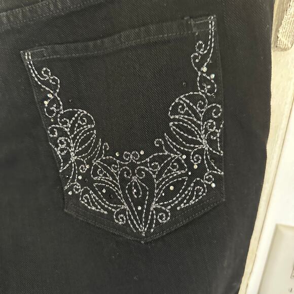 Chico’s Platinum black cropped jeans capris embellished back pockets size 3 - Picture 6 of 7